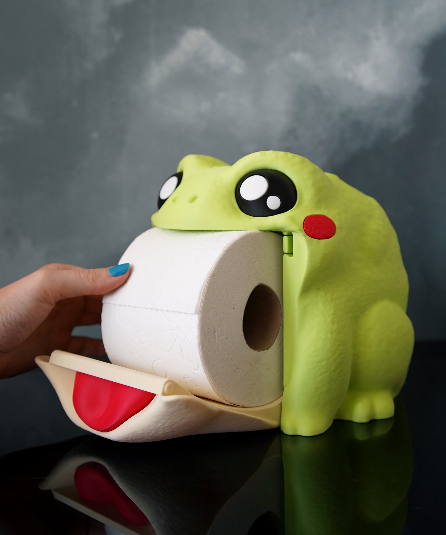 Distributeur de papier toilette Croa, la grenouille